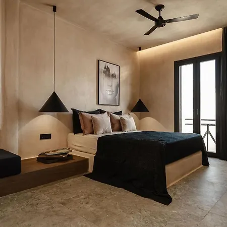 Emery Suites 4*