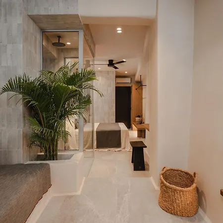 Hotel apartamentowy Emery