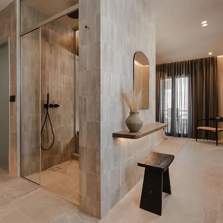 Emery Aparthotel Naxos City
