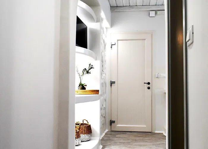 Emery Aparthotel Naxos City