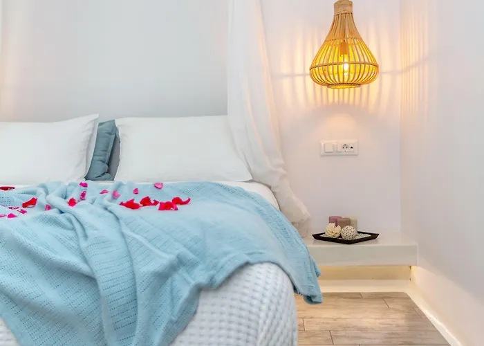 Emery Aparthotel Naxos City