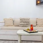 아파트호텔 Emery Naxos City