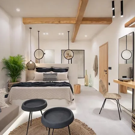 Lägenhetshotell Emery Naxos City