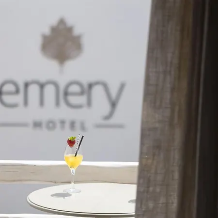 Emery 3*