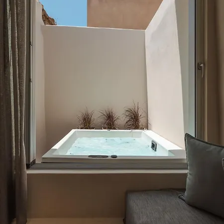 Emery 3* Naxos City