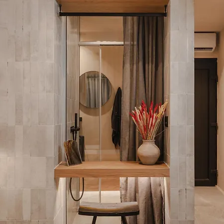 Lejlighedshotel Emery Naxos City