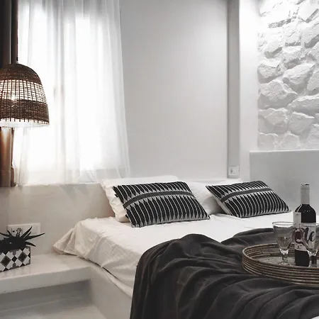 Lägenhetshotell Emery 4*