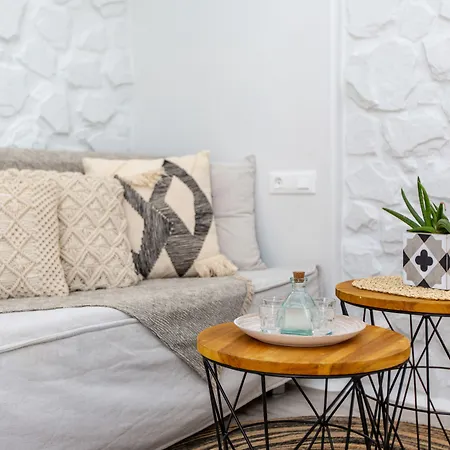 Lägenhetshotell Emery Naxos City