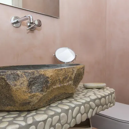 Emery Lägenhetshotell 4*