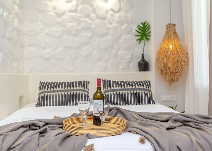 Emery Aparthotel Naxos City